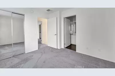 14218 Victory Boulevard, Van Nuys, CA 91401 - Photo 13