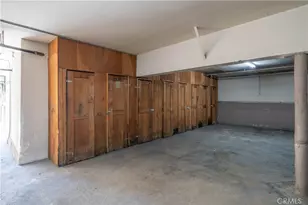 7437 Haskell Ave, Van Nuys, CA 91406 - Photo 25