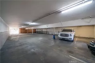 7437 Haskell Ave, Van Nuys, CA 91406 - Photo 23