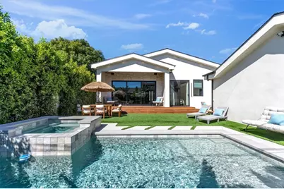 11956 Collins Street, Valley Village, CA 91607 - Photo 43