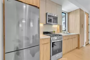 11956 Collins St, Valley Village, CA 91607 - Photo 51