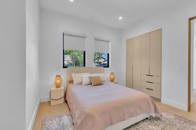 11956 Collins Street, Valley Village, CA 91607 - Photo 39