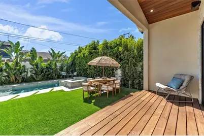 11956 Collins Street, Valley Village, CA 91607 - Photo 45