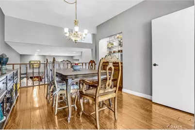 18242 Burbank Boulevard #8, Tarzana, CA 91356 - Photo 3