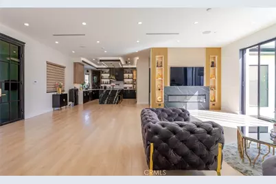 7714 Lasaine Avenue, Northridge, CA 91325 - Photo 29