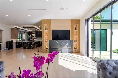 7714 Lasaine Avenue, Northridge, CA 91325 - Photo 39