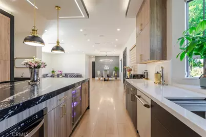 7714 Lasaine Avenue, Northridge, CA 91325 - Photo 49