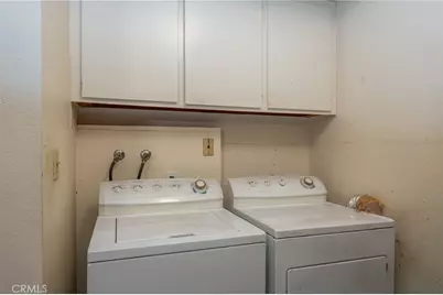 18319 Collins, Tarzana, CA 91356 - Photo 15