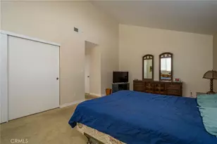 18319 Collins Street, Tarzana, CA 91356 - Photo 13