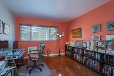 18319 Collins, Tarzana, CA 91356 - Photo 19