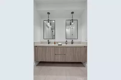 1567 Hi Point St, Los Angeles, CA 90035 - Photo 13