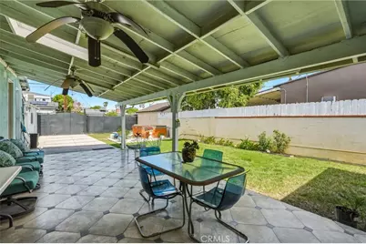 18149 Saticoy, Reseda, CA 91335 - Photo 29