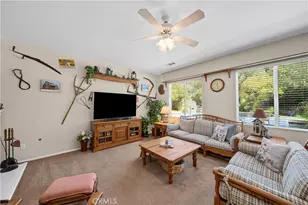 22262 Trinity Pl, Saugus, CA 91390 - Photo 17