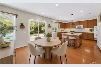 22262 Trinity Place, Saugus, CA 91390 - Photo 25