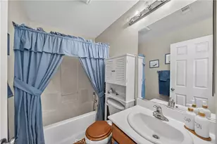 22262 Trinity Pl, Saugus, CA 91390 - Photo 31