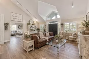 23134 Collins St, Woodland Hills, CA 91367 - Photo 5