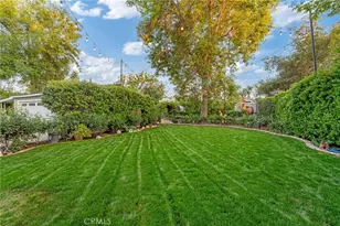 23134 Collins St, Woodland Hills, CA 91367 - Photo 25