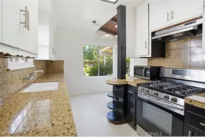 13421 Barbara Ann St, North Hollywood, CA 91605 - Photo 15