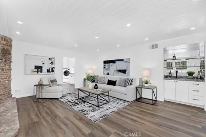 21438 Mulholland, Woodland Hills, CA 91364 - Photo 9