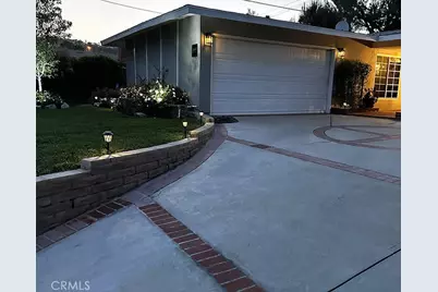 26261 Veva Way, Calabasas, CA 91302 - Photo 3