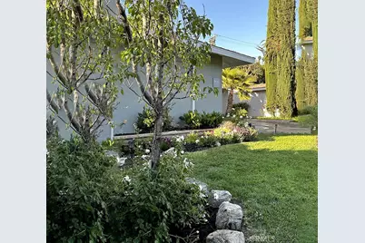 26261 Veva Way, Calabasas, CA 91302 - Photo 11