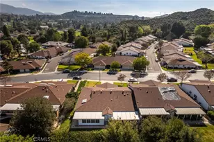 19335 Oak Crossing Rd, Newhall, CA 91321 - Photo 31