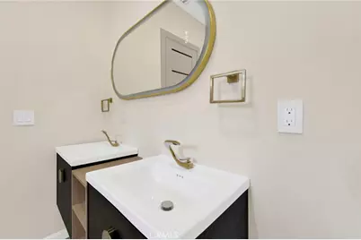 8149 Saint Clair Avenue, North Hollywood, CA 91605 - Photo 33