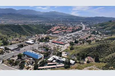 17847 Beneda #16, Canyon Country, CA 91351 - Photo 29