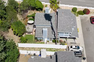 25259 Avenida Dorena, Newhall, CA 91321 - Photo 41