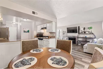 25259 Avenida Dorena, Newhall, CA 91321 - Photo 15