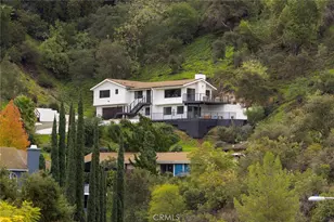 981 Glen Oaks, Pasadena, CA 91105 - Photo 1