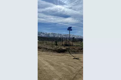 136 E Avenue W8, Pearblossom, CA 93553 - Photo 15