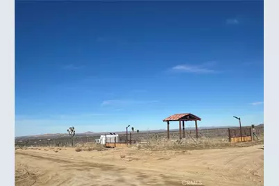 136 E Avenue W8, Pearblossom, CA 93553 - Photo 19