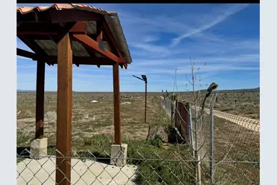 136 E Avenue W8, Pearblossom, CA 93553 - Photo 1