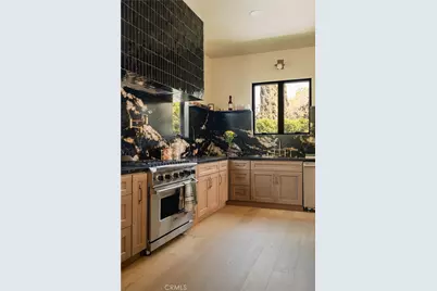 15719 Hartsook Street, Encino, CA 91436 - Photo 9