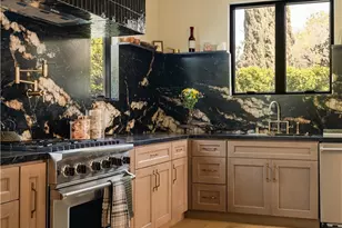 15719 Hartsook St, Encino, CA 91436 - Photo 9