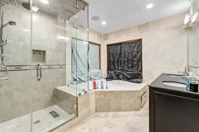 19130 Charles Street, Tarzana, CA 91356 - Photo 35