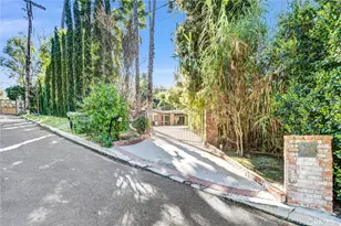 19130 Charles St, Tarzana, CA 91356 - Photo 1