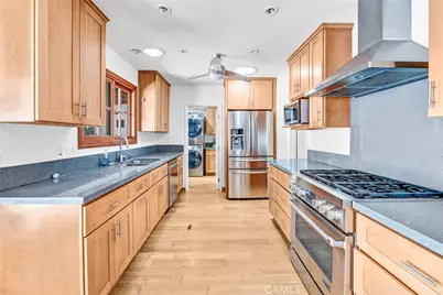 19130 Charles Street, Tarzana, CA 91356 - Photo 29