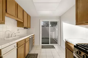 18200 Andrea Circle, Northridge, CA 91325 - Photo 15