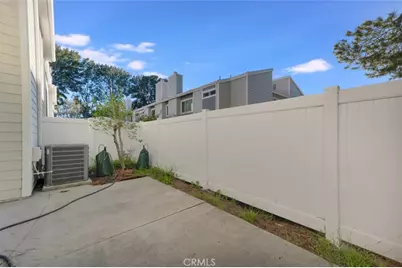 18200 Andrea Circle #6, Northridge, CA 91325 - Photo 7