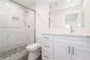 1032 N Oxford, Los Angeles, CA 90029 - Photo 17