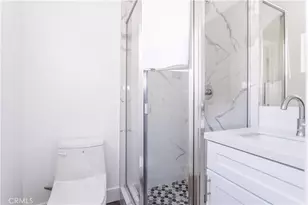 1032 N Oxford, Los Angeles, CA 90029 - Photo 13