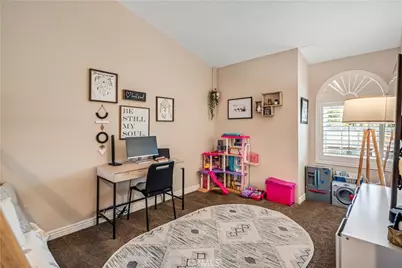 22914 Banyan Place #201, Saugus, CA 91390 - Photo 19