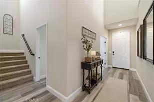 24903 Shadow Ridge Ct, Valencia, CA 91354 - Photo 5