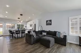 27936 Beacon, Castaic, CA 91384 - Photo 3