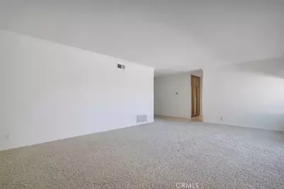 26216 Rainbow Glen Drive, Newhall, CA 91321 - Photo 5