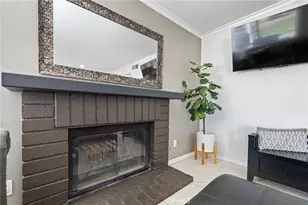 27606 Moonlight Pl, Castaic, CA 91384 - Photo 13