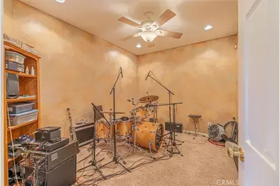 2534 Desert Rose Drive, Lancaster, CA 93536 - Photo 45