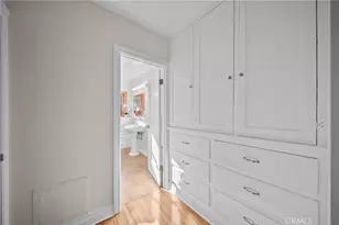 11048 Blix, West Toluca Lake, CA 91602 - Photo 17